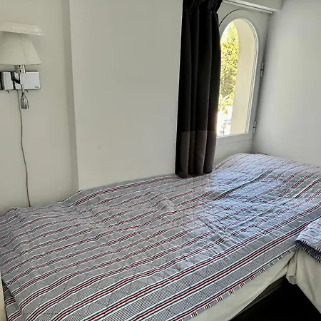 Skol Διαμέρισμα Μαρμπέλλα