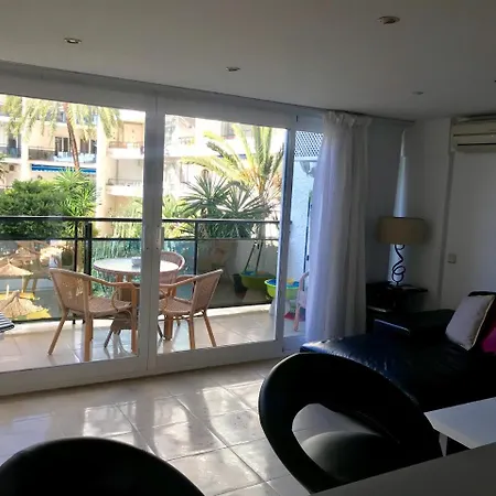 Apartament Skol *